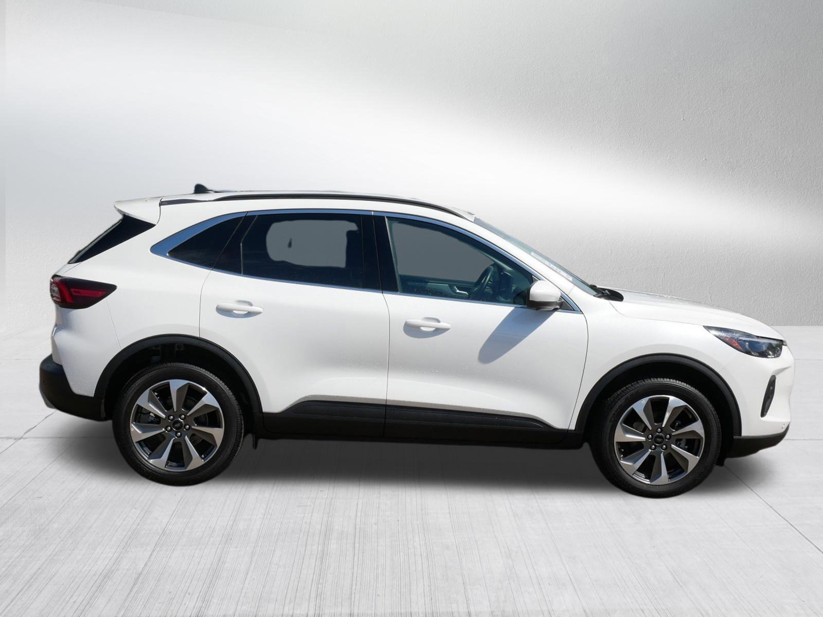 Certified 2024 Ford Escape Platinum AWD/4WD image 8