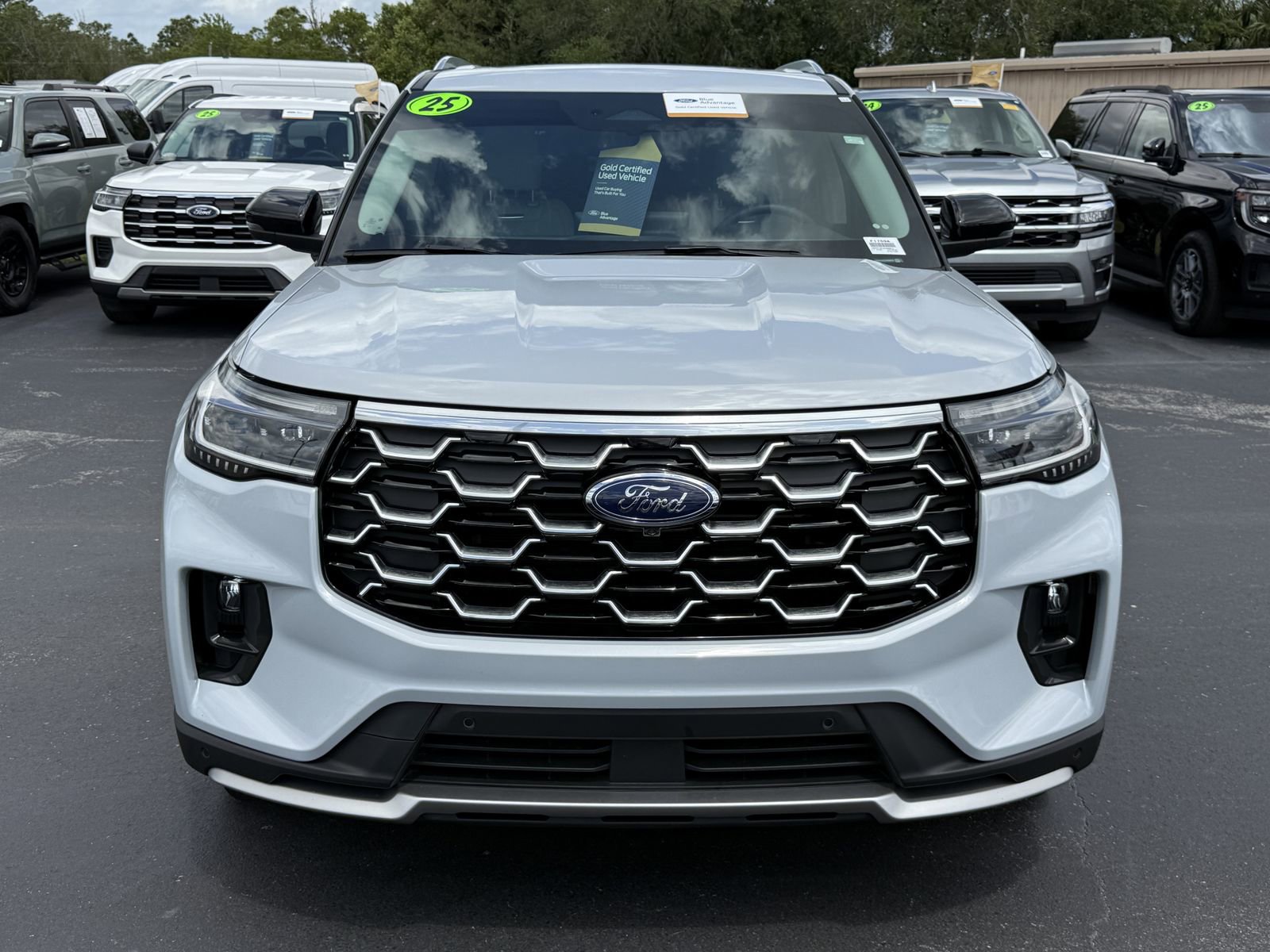 Certified 2025 Ford Explorer Platinum w/ Ultimate Package RWD image 8