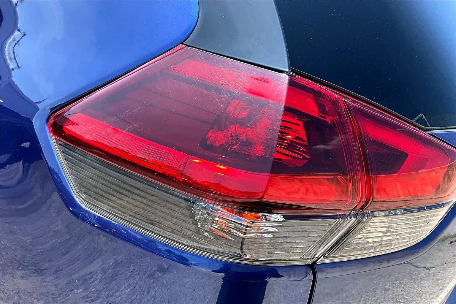 Used 2020 Nissan Rogue SV AWD/4WD image 28