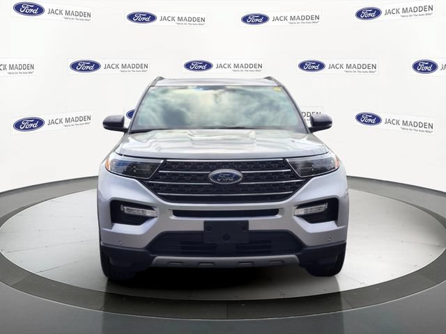 Certified 2023 Ford Explorer XLT w/ Equipment Group 202A AWD/4WD image 8