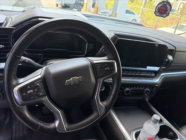 Used 2024 Chevrolet Silverado 2500 LTZ w/ LTZ Plus Package AWD/4WD image 11