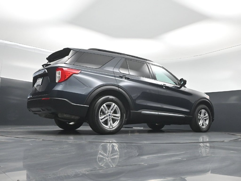 Certified 2023 Ford Explorer XLT RWD image 47
