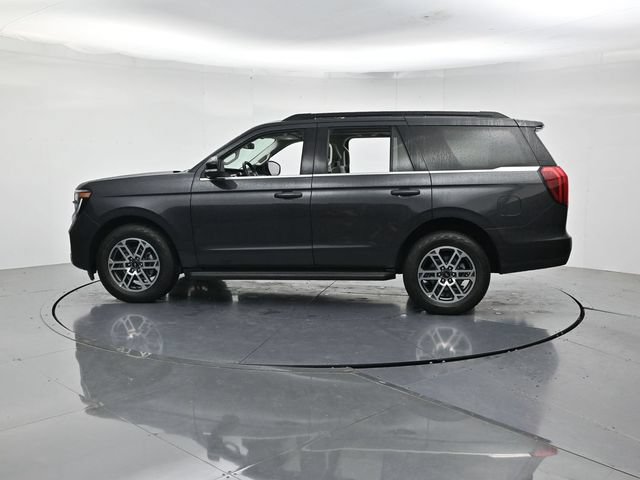 Certified 2025 Ford Expedition Active AWD/4WD image 8