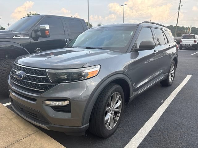 Certified 2021 Ford Explorer XLT w/ Equipment Group 202A RWD image 1