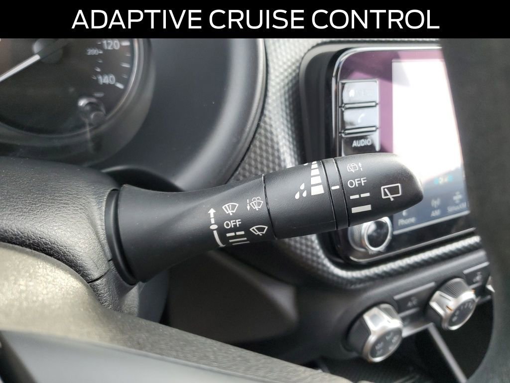 Used 2023 Nissan Kicks SV image 18