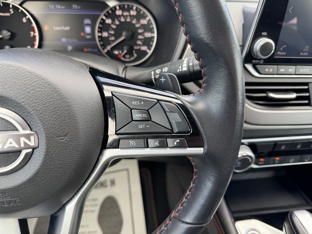 Used 2025 Nissan Altima 2.5 SR FWD image 17