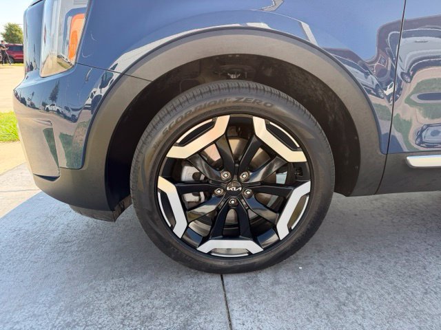 Used 2025 Kia Telluride S AWD/4WD image 4