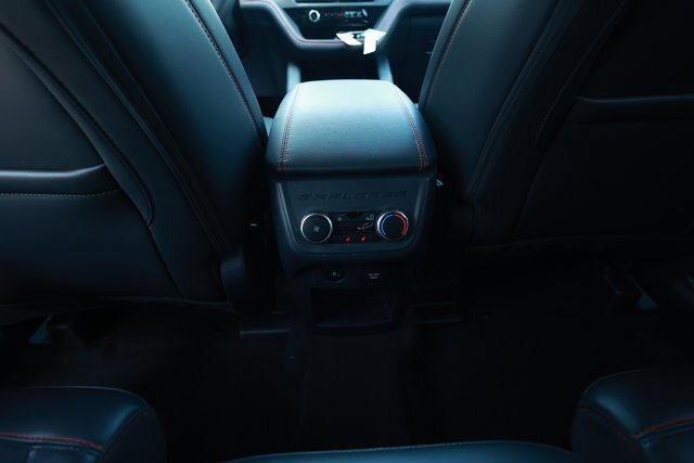 Certified 2025 Ford Explorer ST-Line w/ Premium Package AWD/4WD image 11