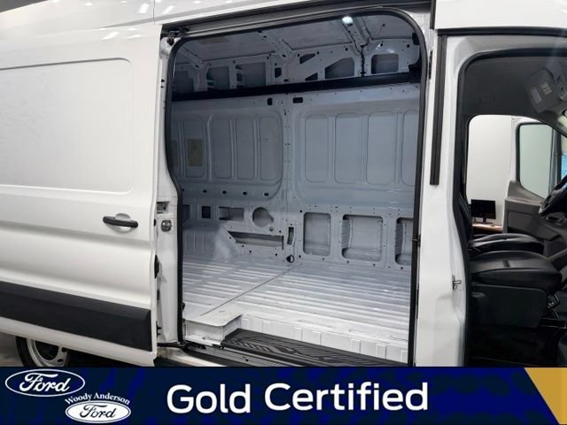 Certified 2025 Ford Transit 250 148 High Roof Extended RWD image 20