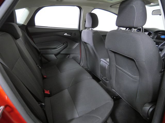 Certified 2018 Ford Focus SEL w/ Cold Weather Package FWD image 15