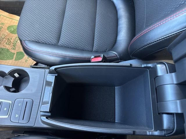 Certified 2025 Ford Escape ST-Line Select AWD/4WD image 27