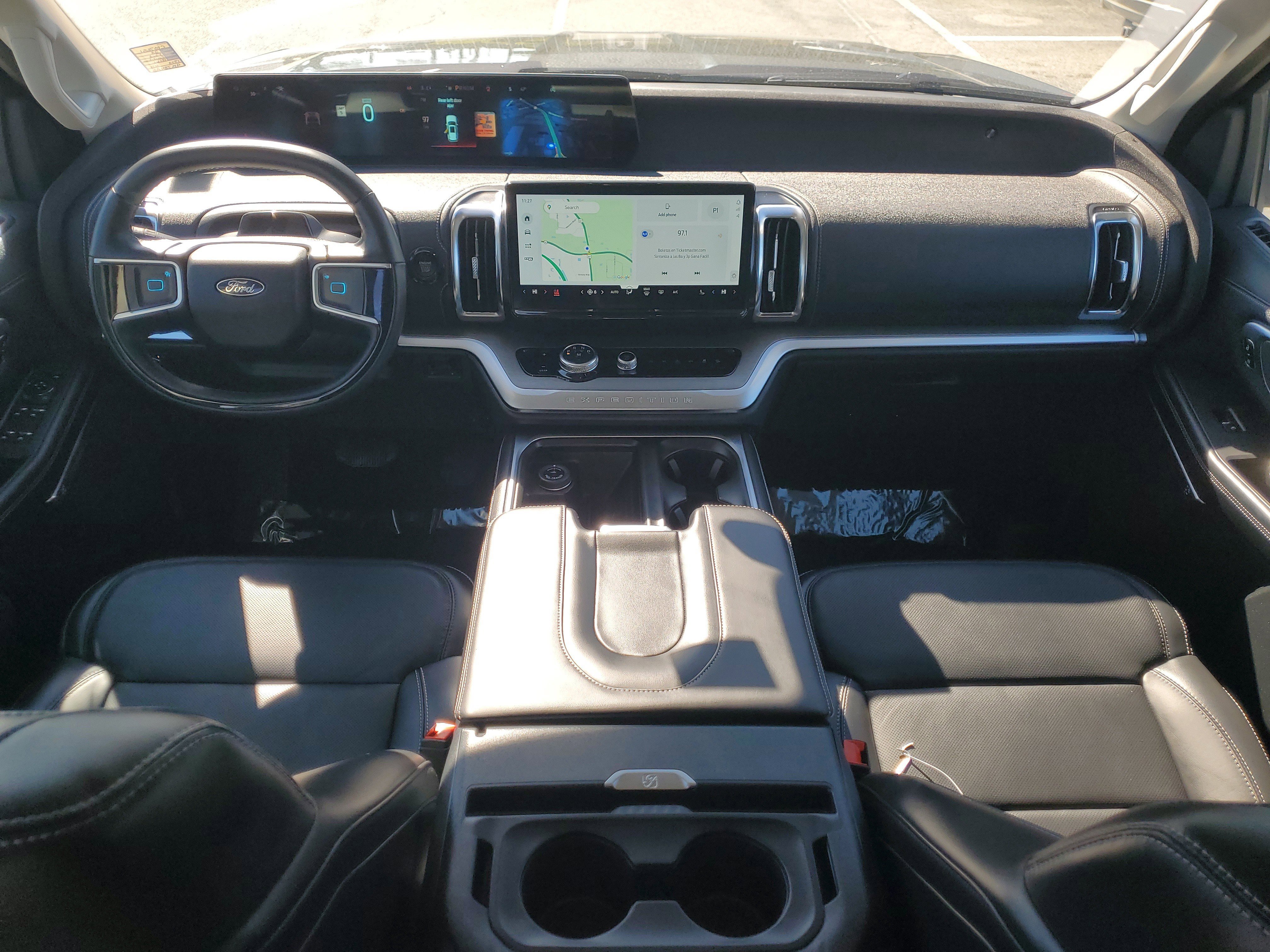 Certified 2025 Ford Expedition Platinum image 16