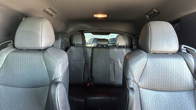 Used 2024 Toyota Sienna XLE Woodland Edition image 15