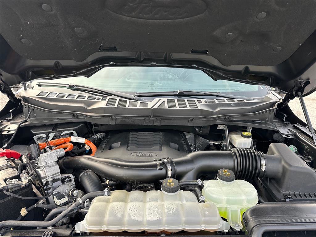 Certified 2023 Ford F150 Platinum w/ Equipment Group 701A High image 32