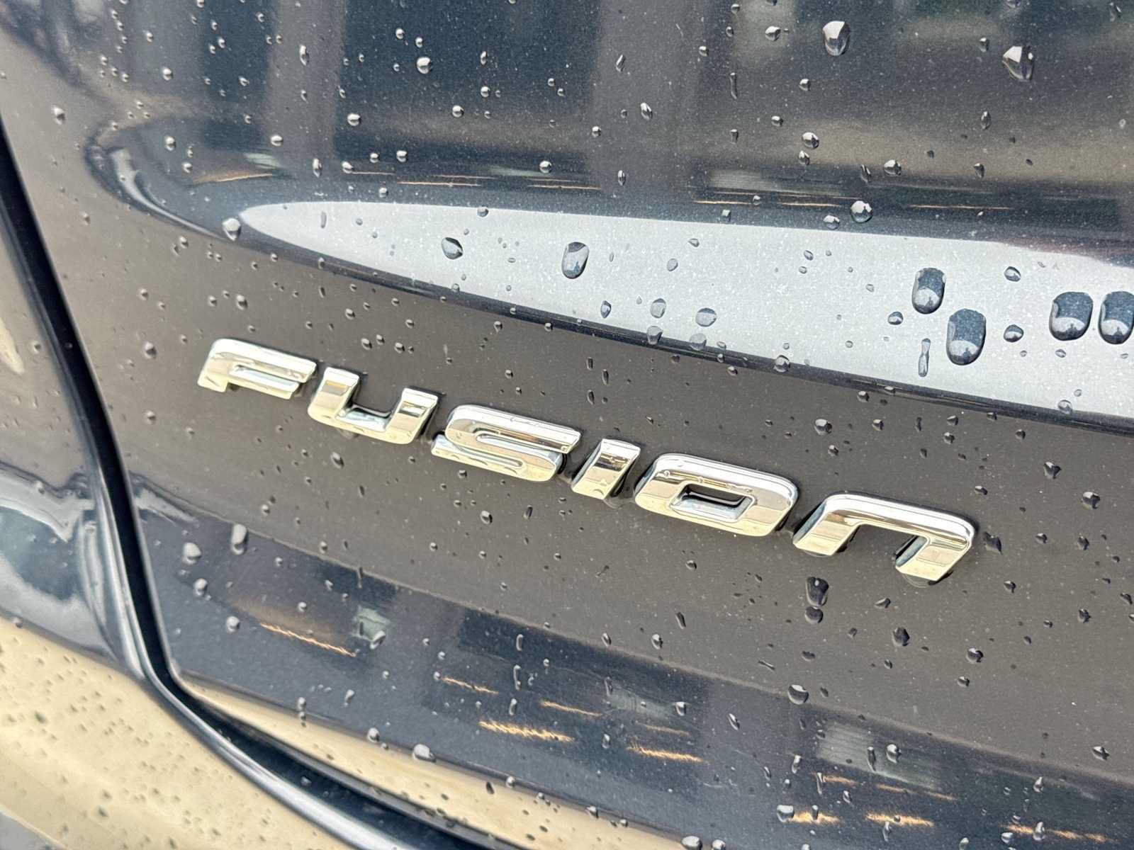 Certified 2020 Ford Fusion SE FWD image 12