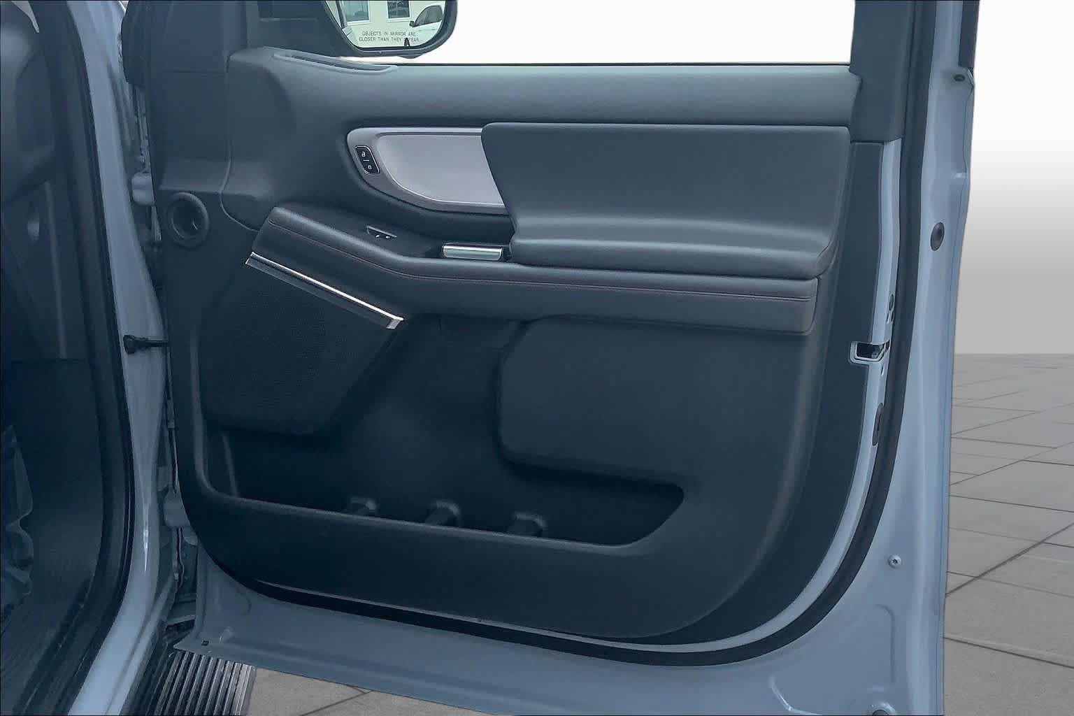 Certified 2025 Ford Expedition Active RWD image 23