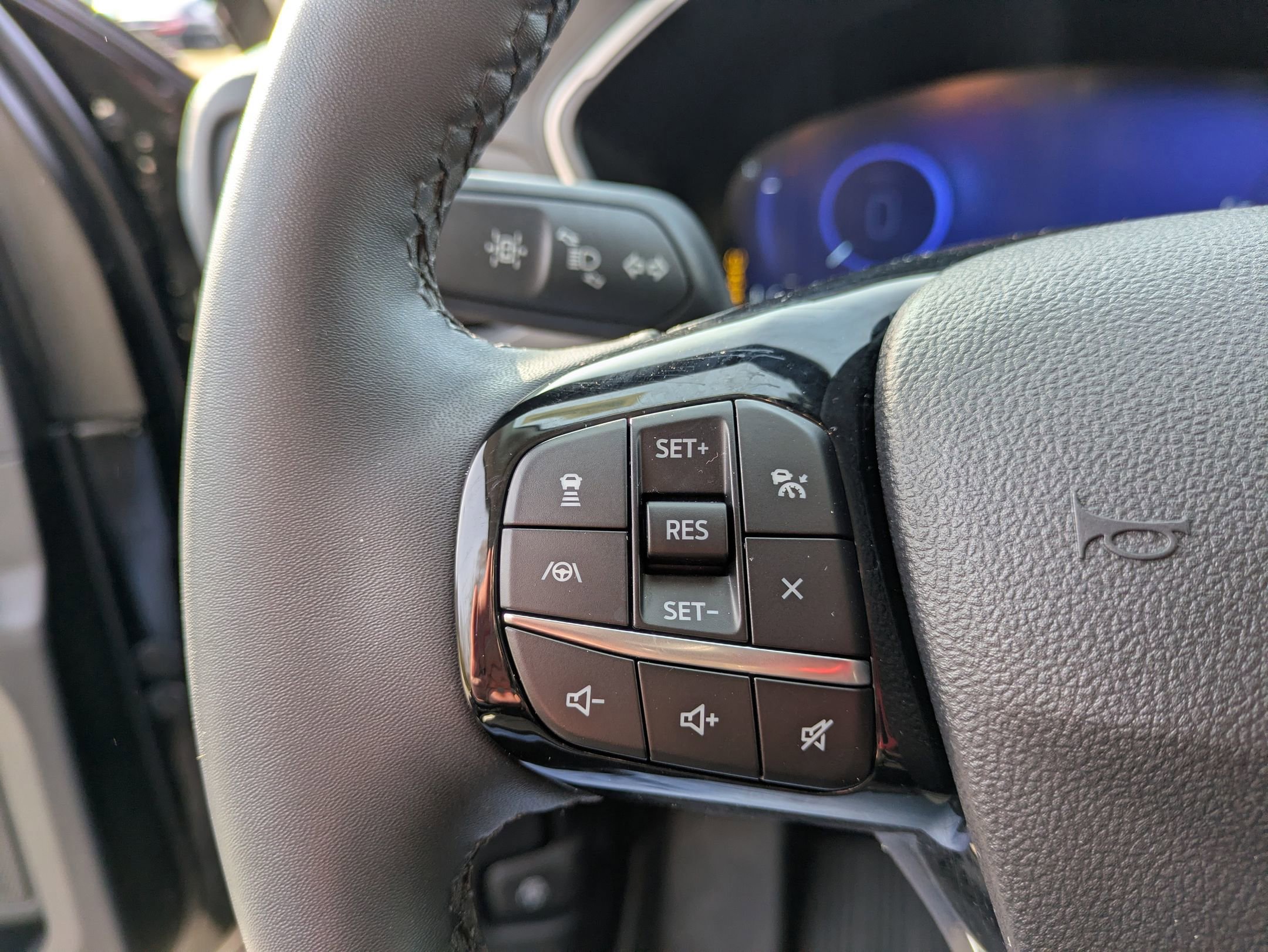 Certified 2022 Ford Escape SEL w/ Technology Package image 18