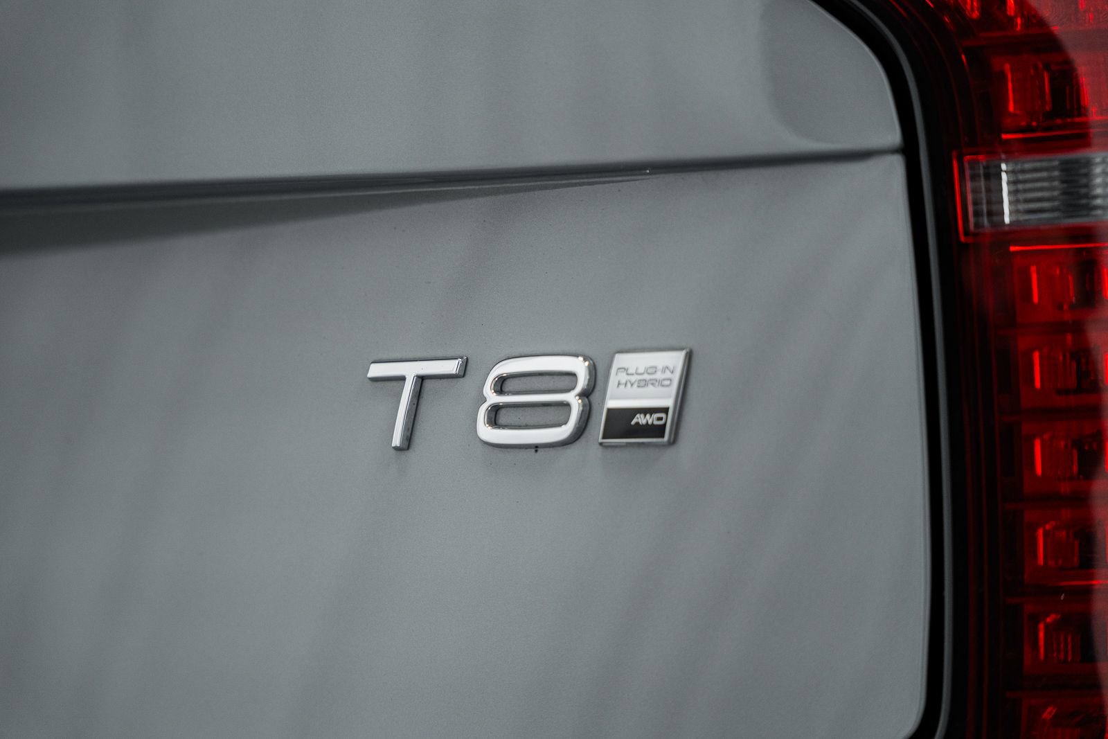 Used 2025 Volvo XC90 T8 Ultra w/ Protection Package Premier image 9