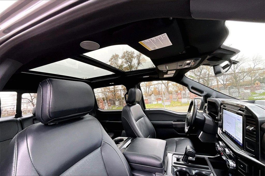 Certified 2022 Ford F150 Lariat w/ Equipment Group 502A High image 21