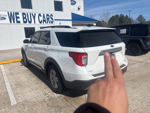 Certified 2021 Ford Explorer XLT w/ Equipment Group 202A image 13