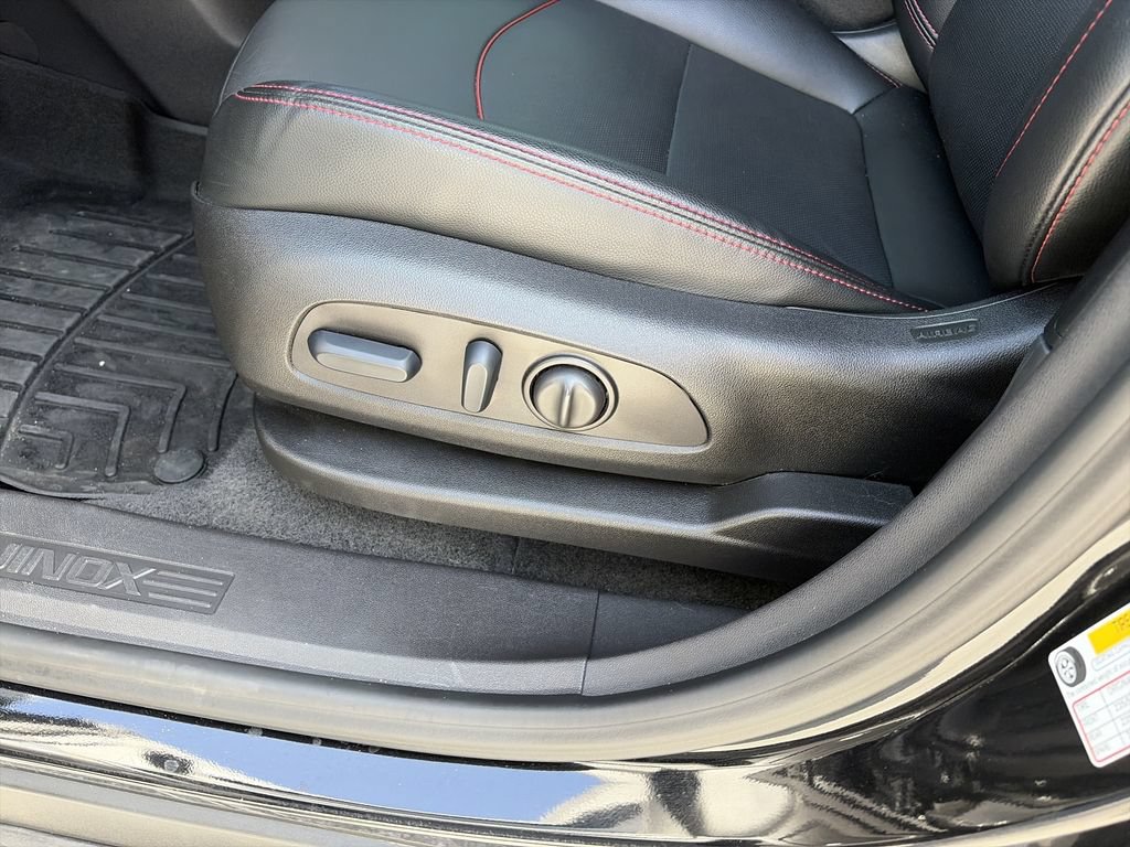 Used 2024 Chevrolet Equinox RS w/ RS Leather Package FWD image 13