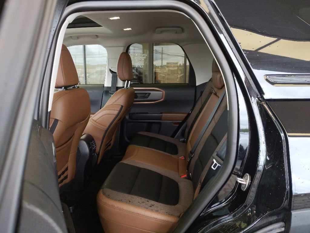Certified 2025 Ford Bronco Sport Outer Banks w/ Outer Banks Tech Package+ AWD/4WD image 14