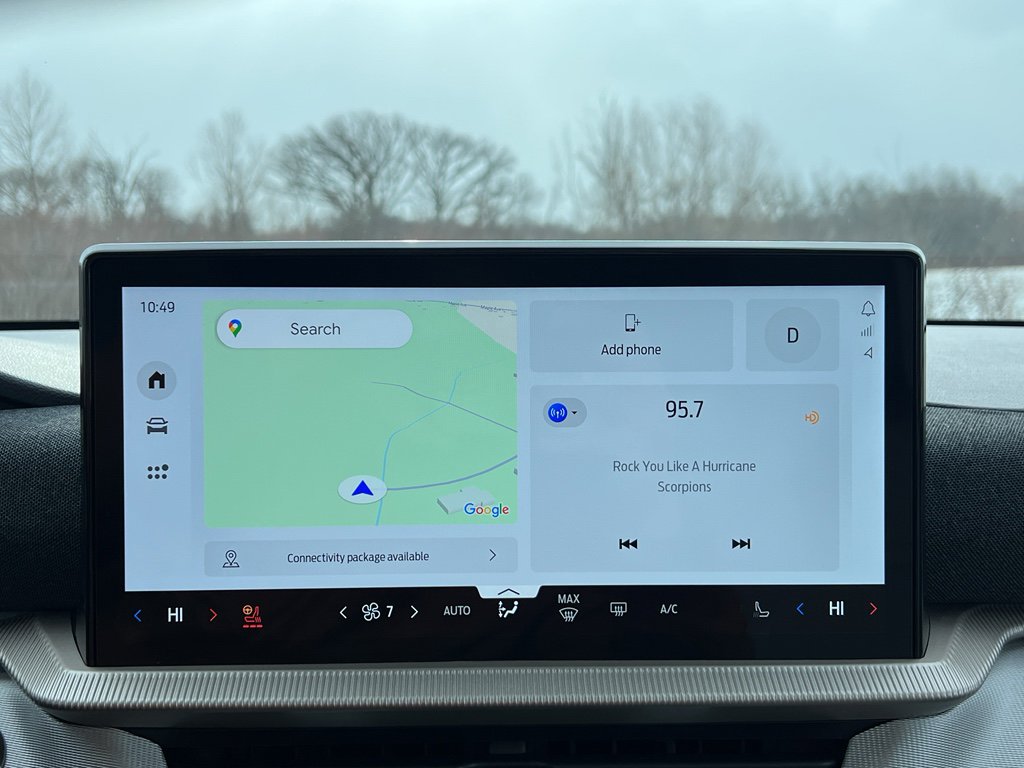 Certified 2025 Ford Explorer Active w/ Active Comfort Package image 24