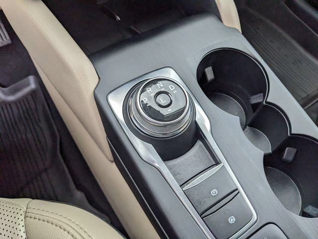 Certified 2022 Ford Escape SEL w/ Technology Package AWD/4WD image 25