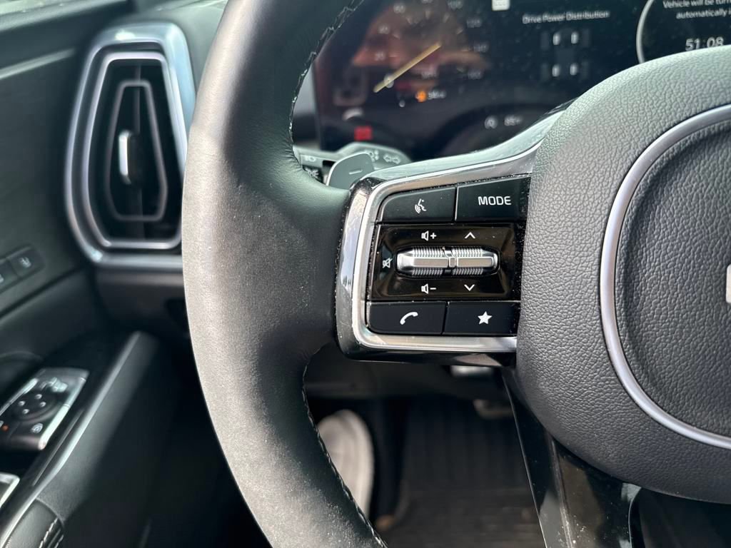 Used 2024 Kia Sorento SX Prestige image 17