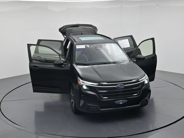 Used 2025 Subaru Forester Touring AWD/4WD image 42
