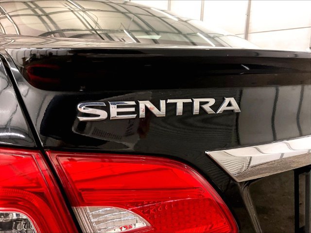 Used 2018 Nissan Sentra S w/ S Midnight Style Package FWD image 13