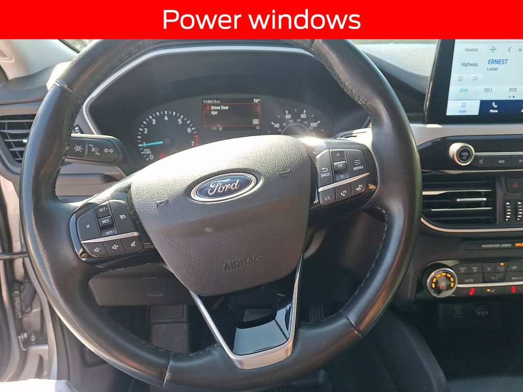 Certified 2022 Ford Escape SE w/ Cold Weather Package AWD/4WD image 17