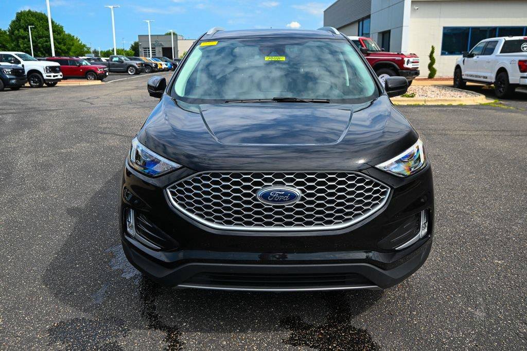 Certified 2024 Ford Edge SEL w/ Convenience Package AWD/4WD image 10