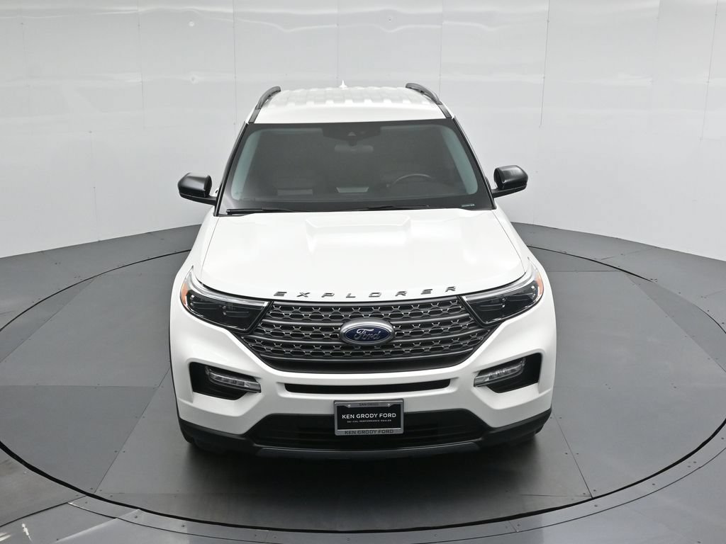 Certified 2023 Ford Explorer XLT w/ Equipment Group 202A RWD image 36
