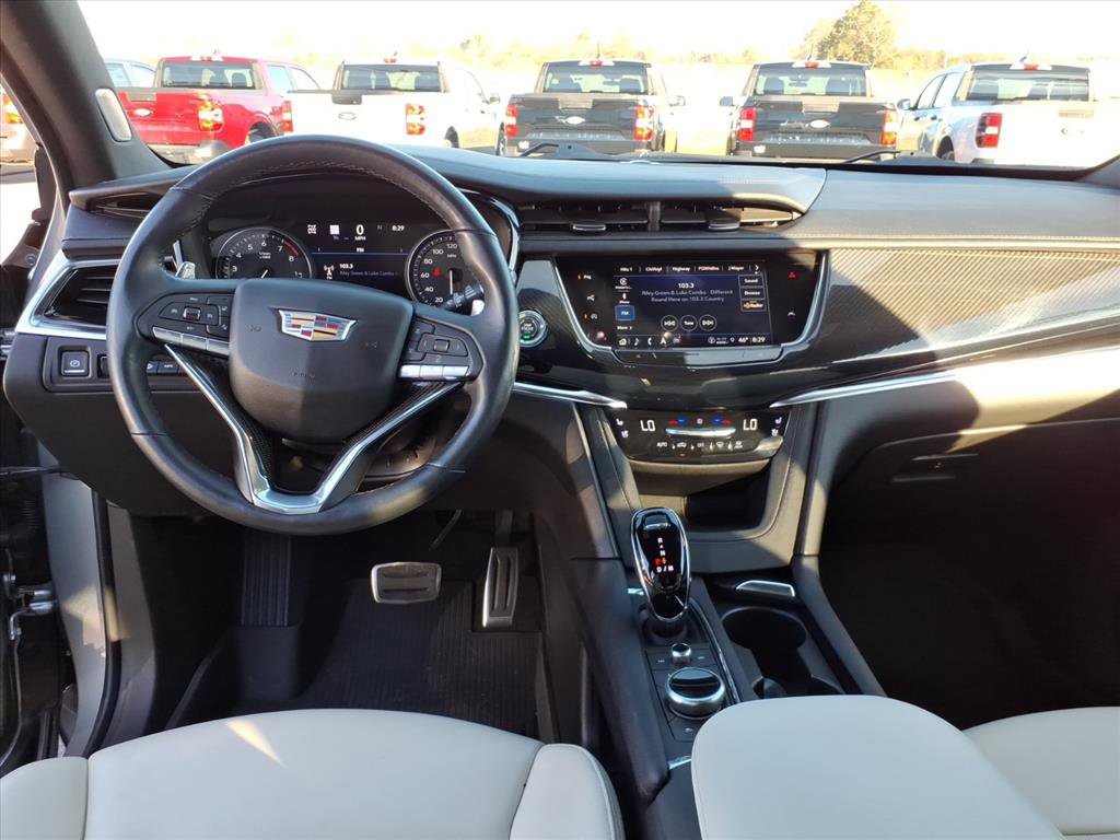Used 2024 Cadillac XT6 Sport w/ Technology Package image 14