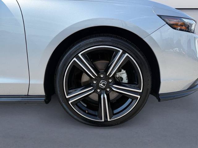 Used 2024 Honda Accord Sport image 9