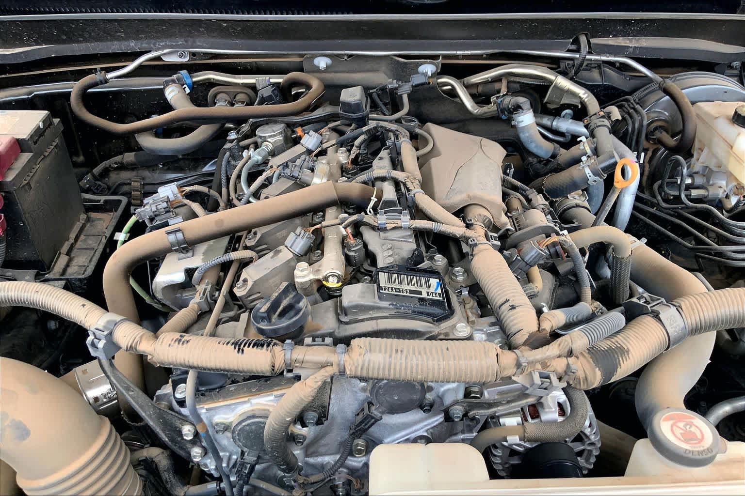 Used 2025 Toyota Tacoma SR RWD image 32