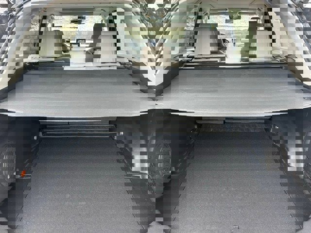 Used 2021 Toyota RAV4 Limited image 11