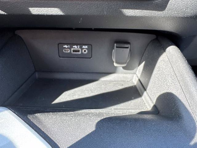 Used 2025 Nissan Altima 2.5 SV FWD image 17