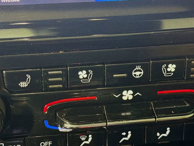 Used 2022 Jeep Grand Cherokee L Summit w/ Luxury Tech Group V image 25