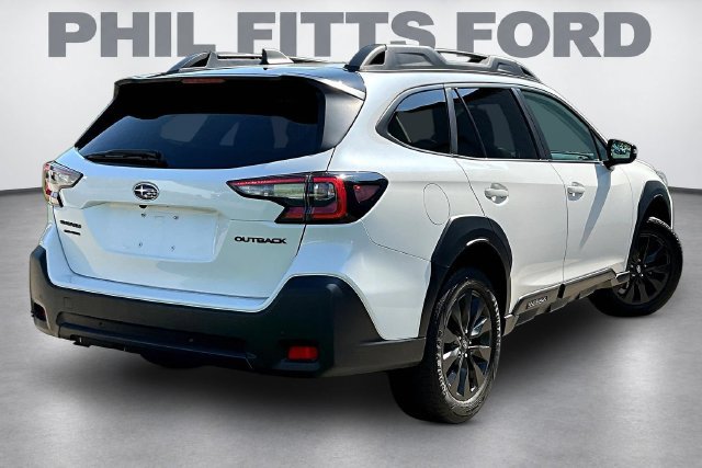 Used 2023 Subaru Outback Onyx Edition AWD/4WD image 6
