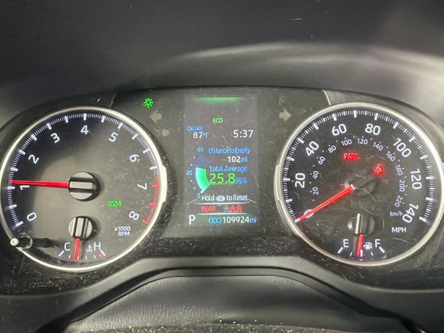 Used 2021 Toyota RAV4 XLE Premium FWD image 26