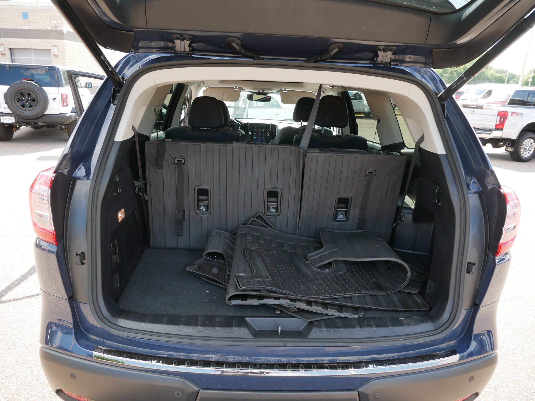 Used 2023 Subaru Ascent Onyx Edition AWD/4WD image 18