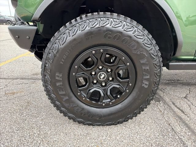Certified 2022 Ford Bronco Wildtrak AWD/4WD image 15