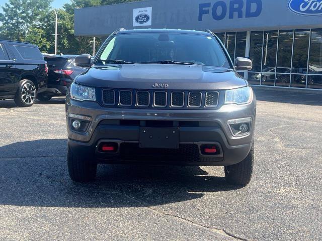 Used 2018 Jeep Compass Trailhawk w/ Leather Interior Group AWD/4WD image 2