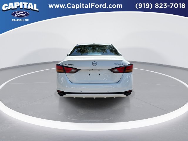 Used 2025 Nissan Altima 2.5 SV FWD image 7