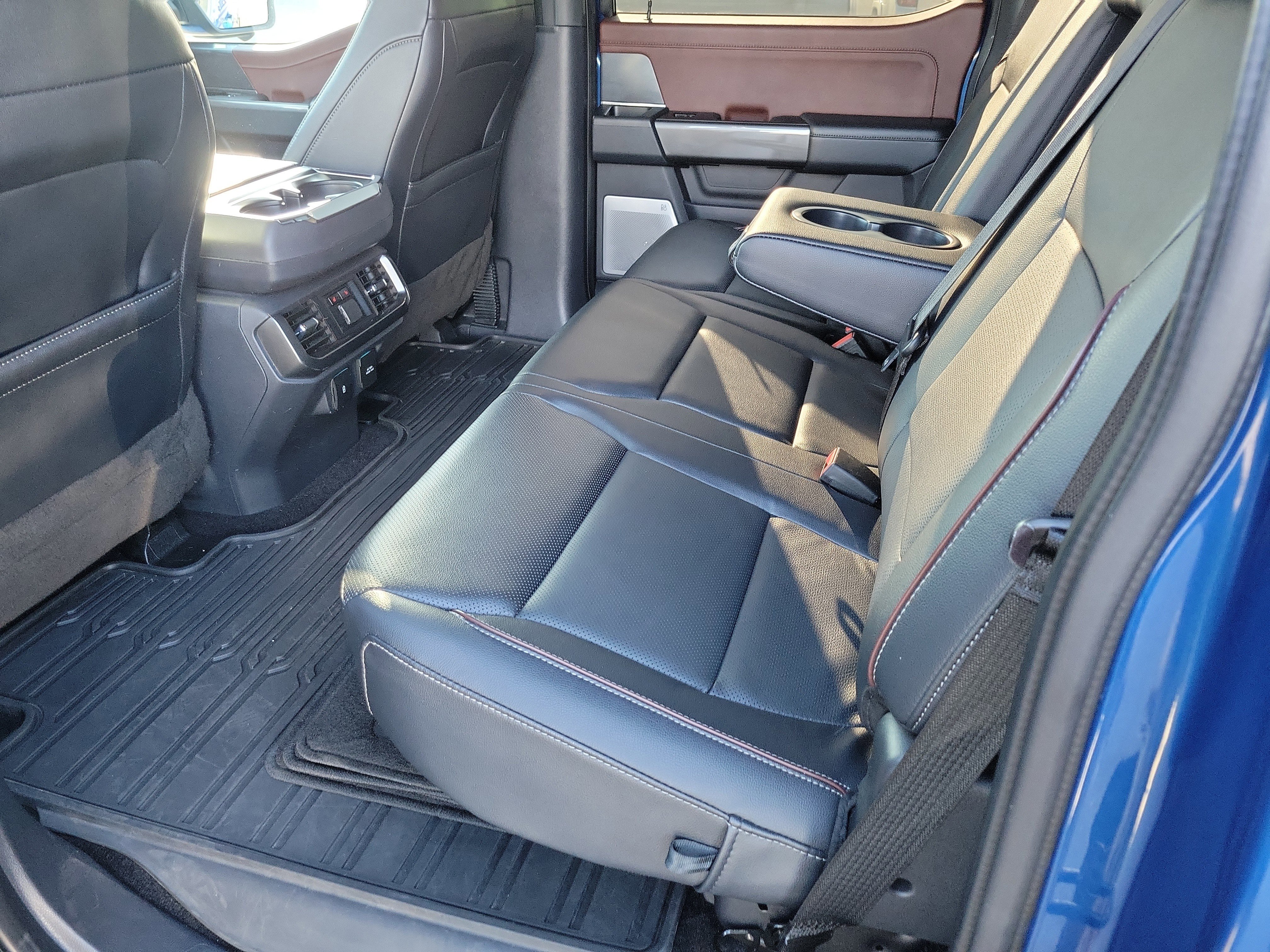 Certified 2023 Ford F150 Lariat w/ Equipment Group 502A High image 13