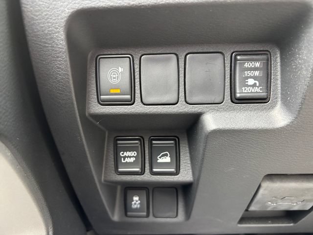 Used 2022 Nissan Frontier SV w/ SV Premium Package AWD/4WD image 17