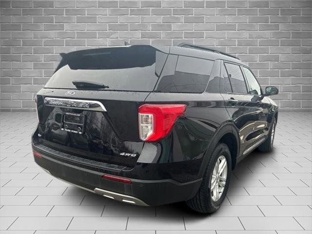 Certified 2022 Ford Explorer XLT w/ Equipment Group 202A image 5