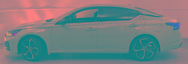 Used 2024 Nissan Altima 2.5 SR w/ SR Premium Package image 2